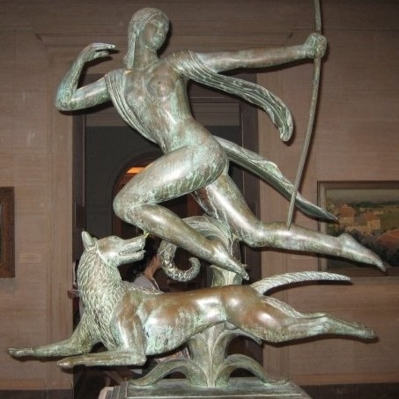 Meet your Posher, Britt - Picture 1 of 1